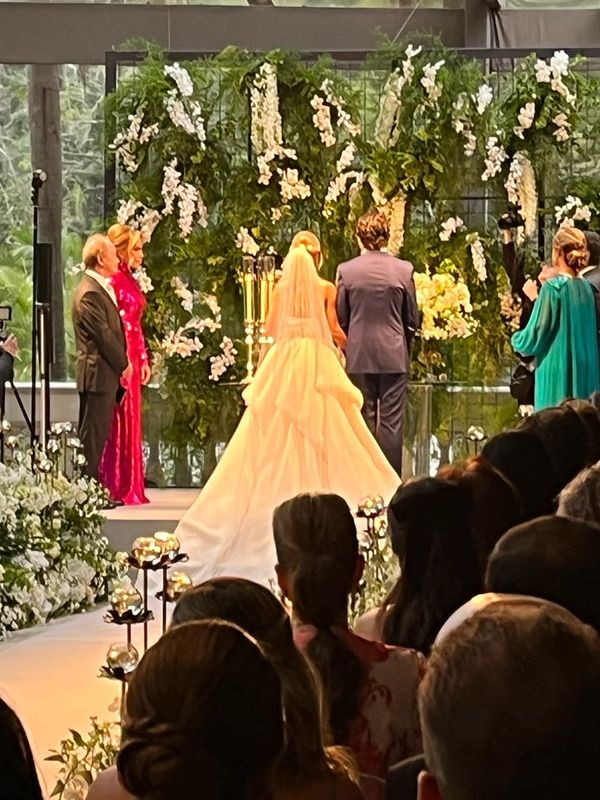 Casamento de Henrique Siniscalchi e Livia Verjovsky