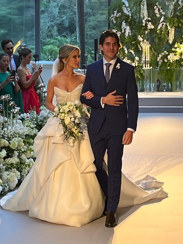 Casamento de Henrique Siniscalchi e Livia Verjovsky