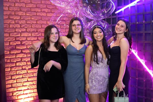 Gabriela e Rafaela Lacerda,  Alice Zambon Mizuki e Fernanda Lacerda 