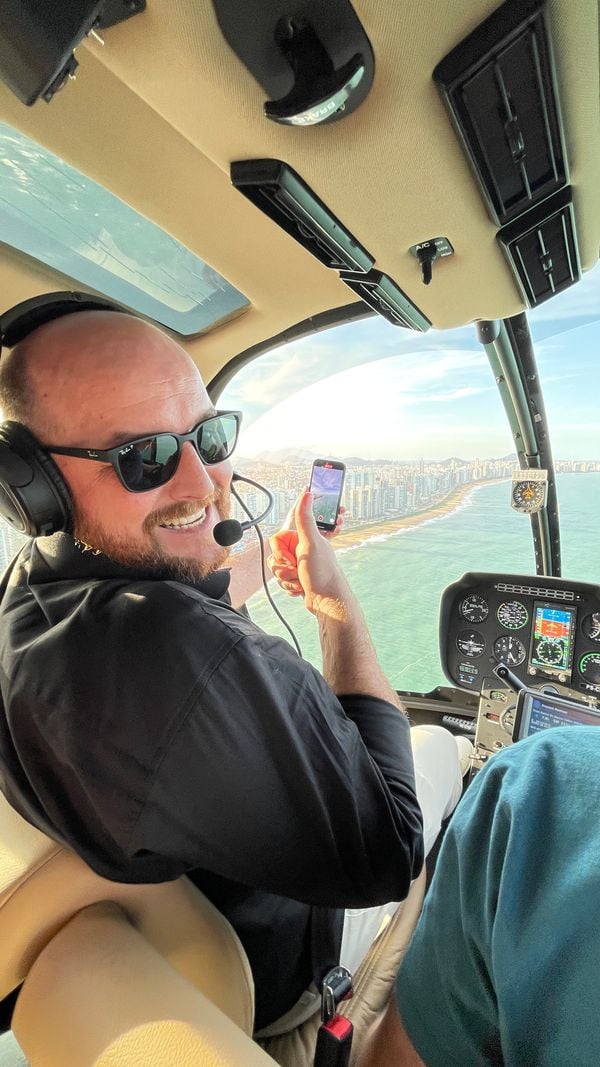 Passeio de helicóptero da Chiabai para clientes do Taj por Chiabai/ Divulgação