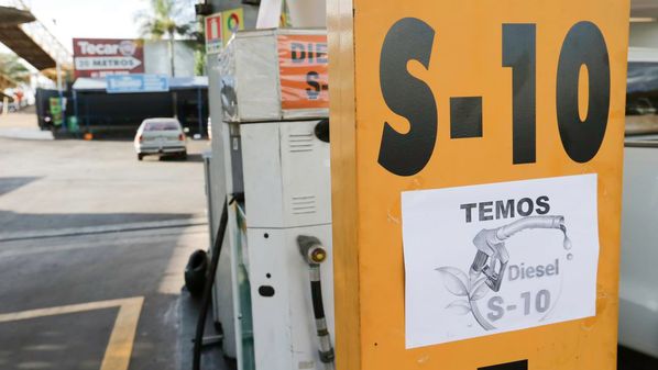 O pedido de redução de ICMS foi feito na última quinta (12), enquanto Lula lançava um pacote de medidas para enfrentar a alta do petróleo