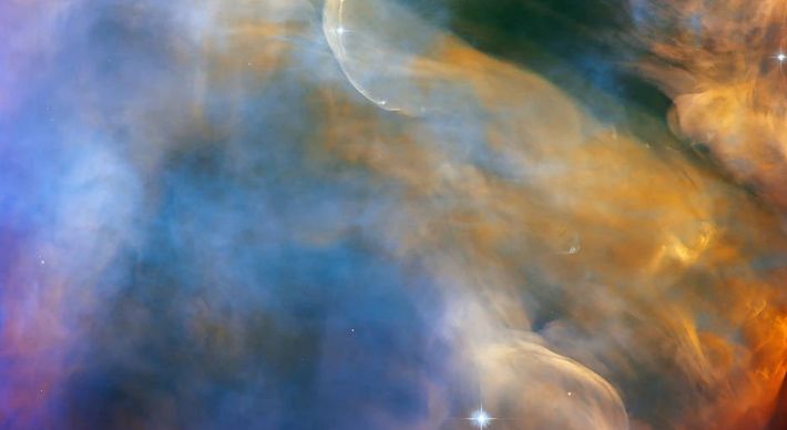 Imagem na Nebulosa de Órion, mostra região luminosa em torno do objeto Herbig-Haro HH 505