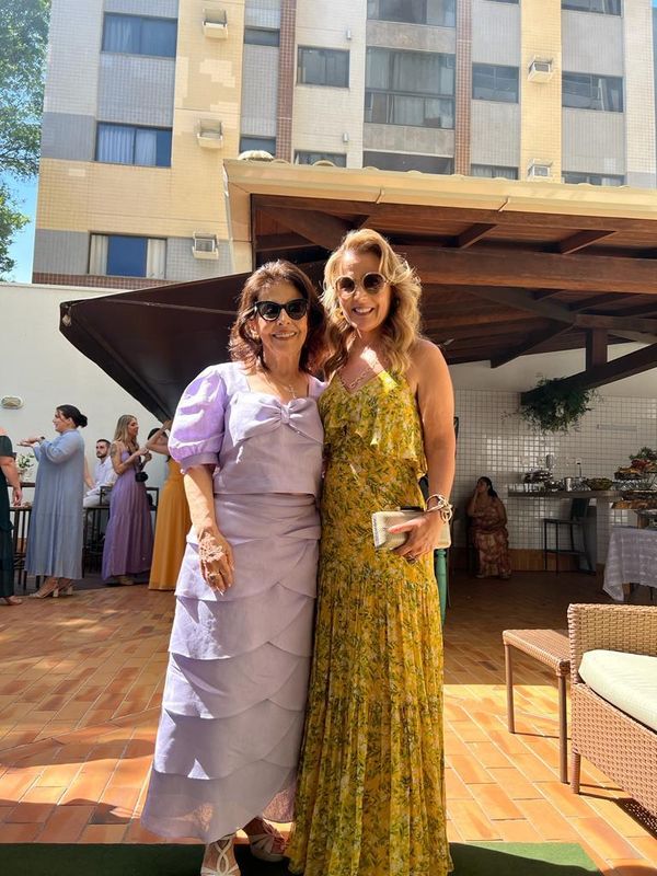 Tia Zirinha e Juliana Magalhães