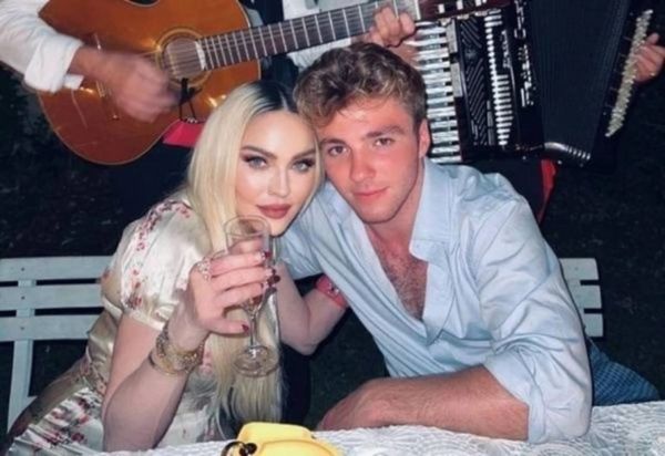 Madonna comemorou aniversário na Itália ao lado do filho