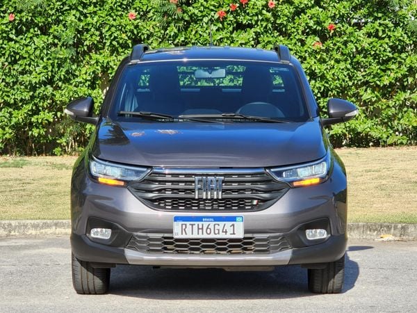 Picape Fiat Strada Volcano AT
