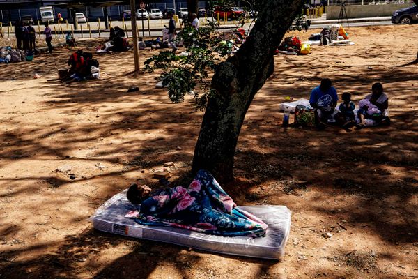 Venezuelanos desembarcam em área próximo à rodoviária de Vitória por Vitor Jubini