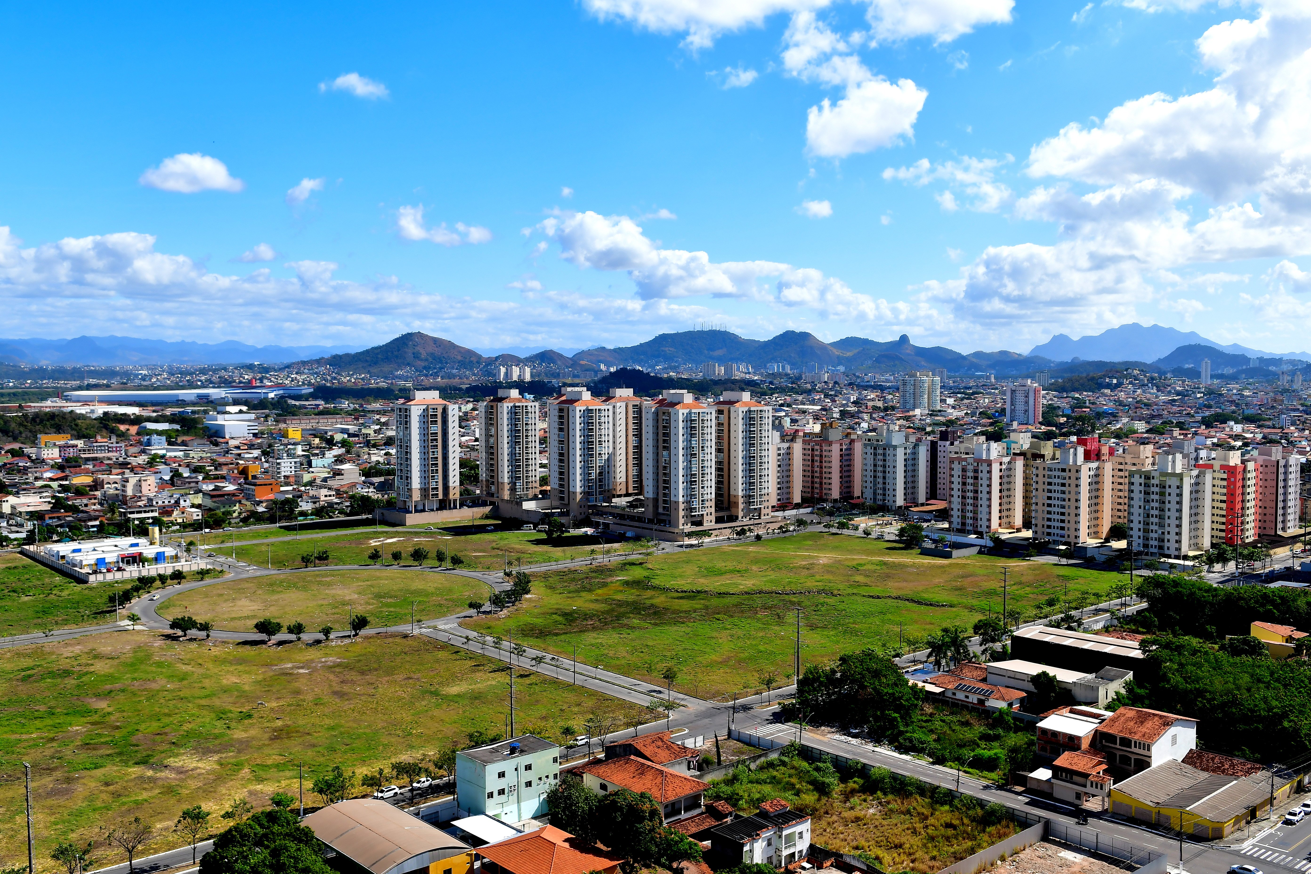 De condomínio fechado para incorporação a mais lançamentos de luxo e alto padrão, município ainda tem espaço para valorizar mais o metro quadrado