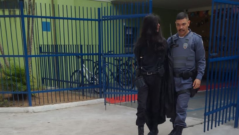 Henrique Lira Trad. Jovem de 18 anos invadiu escola em Jardim da Penha, Vitória