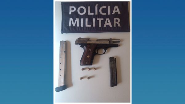 De acordo com a polícia, o suspeito, de 30 anos, ameaçava pessoas que passavam pelo bairro Santa Clara, em Vila Velha, há uma semana