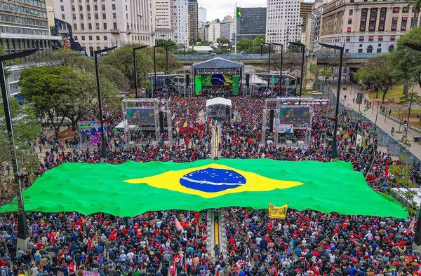 Bandeira do Brasil Lula