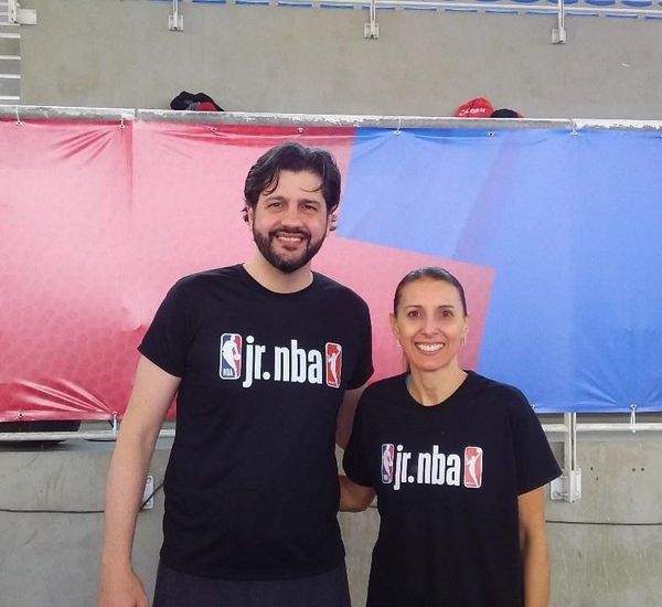 Guilherme Giovannoni e Helen Luz marcaram presença no evento