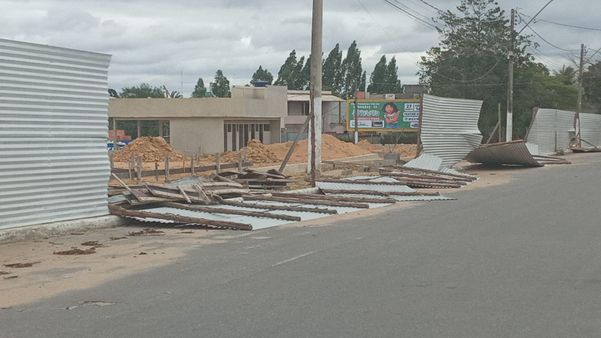 Uma forte ventania assustou moradores do Bairro Planalto em Aracruz por Telespectador | A Gazeta