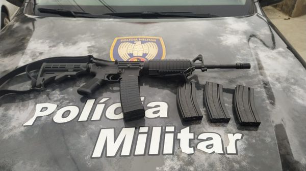 Armas apreendidas em Dom João Batista, em Vila Velha