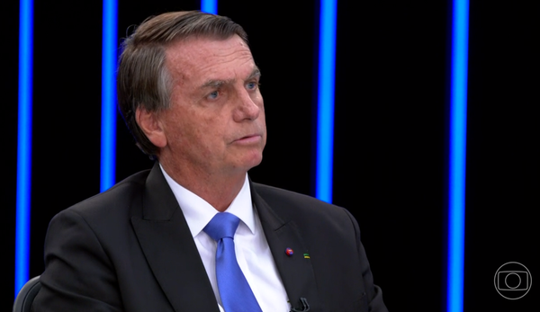 O presidente Jair Bolsonaro em entrevista à TV Globo