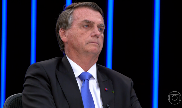 O presidente Jair Bolsonaro em entrevista à TV Globo