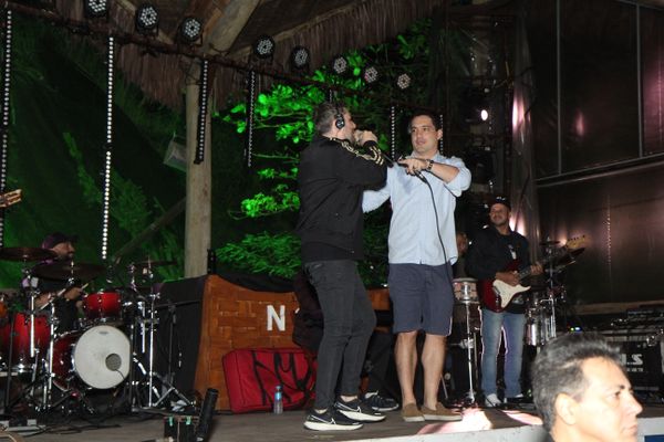 O cantor Alan Venturin e Alberto Nemer