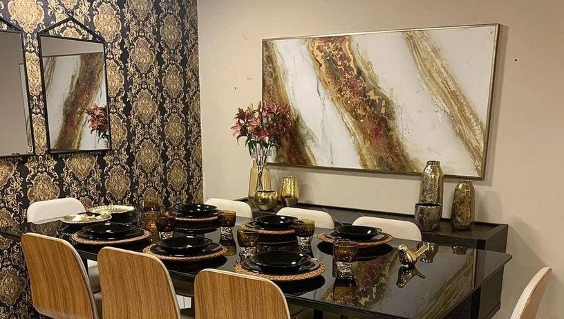 Tons de preto também têm seu valor em meio a decoração