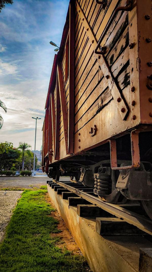 Cenas da centenária Colatina por Cláudio Costa