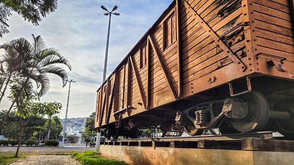 Cenas da centenária Colatina por Cláudio Costa