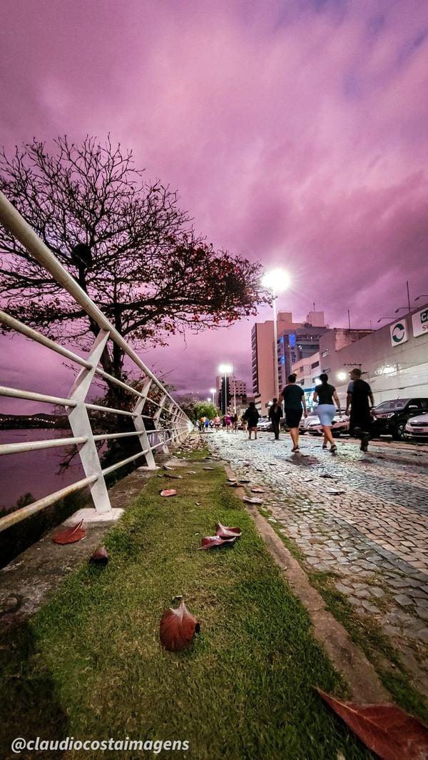 Cenas da centenária Colatina por Cláudio Costa