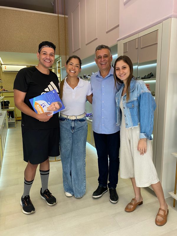 Audifax faz visita ao comércio por Divulgação