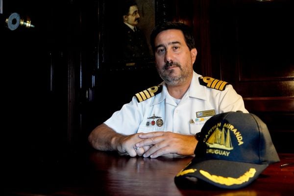 Capitão Pablo Gonzalez comanda o Capitan Miranda, do Uruguai