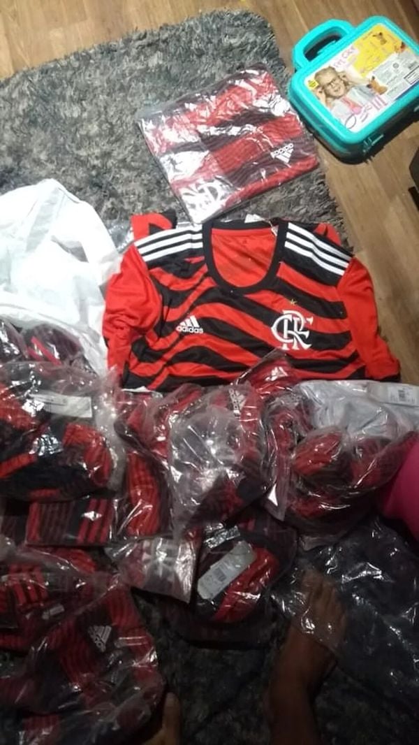 Cerca de 25 mil camisas do Flamengo foram roubadas