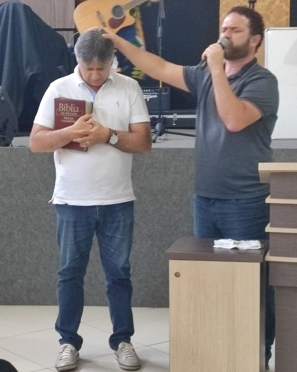 Claudio Paiva participa do Culto da IMW Praia do Morro por Divulgação