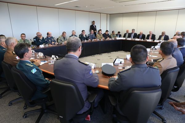 Cúpulas do TSE e das polícias militares em reunião para tratar das eleições de 2022