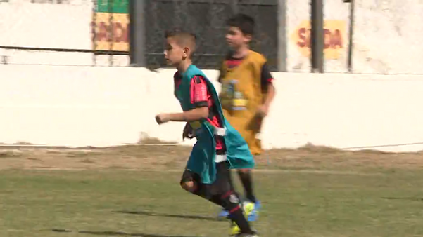 Menino de sete anos de Itapemirim vai jogar no Flamengo