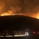 Imagem - Grande incêndio atinge área de vegetação ao lado da ES 482 em Cachoeiro