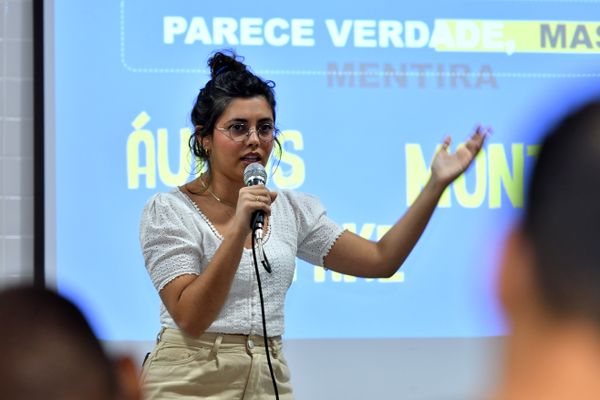 A Gazeta faz palestra sobre fake news para alunos do Colégio Estadual por Fernando Madeira