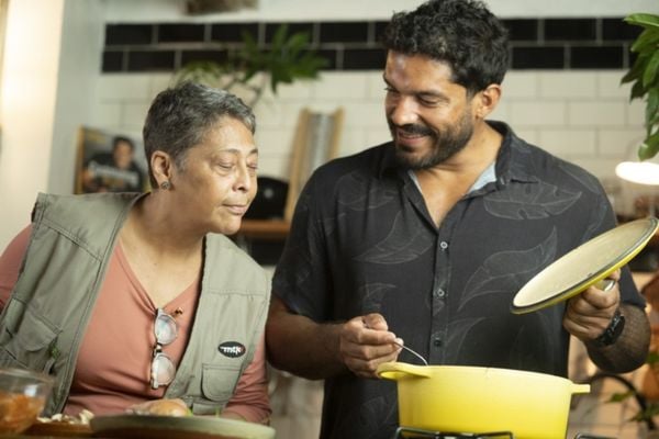 Chefs Kátia Barbosa e Thiago Castanho estrelam a segunda temporada da websérie 