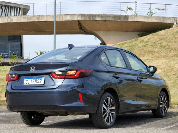 Honda City sedã Touring