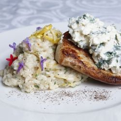 Prato servido no restaurante Enseada em uma das edições do ES Restaurant Week