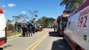 Caminhão tomba na BR 482 em Alegre (Divulgação/ Polícia Militar )