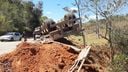 Carreta tomba e motorista morre preso às ferragens em Alegre(Divulgação/ PM )