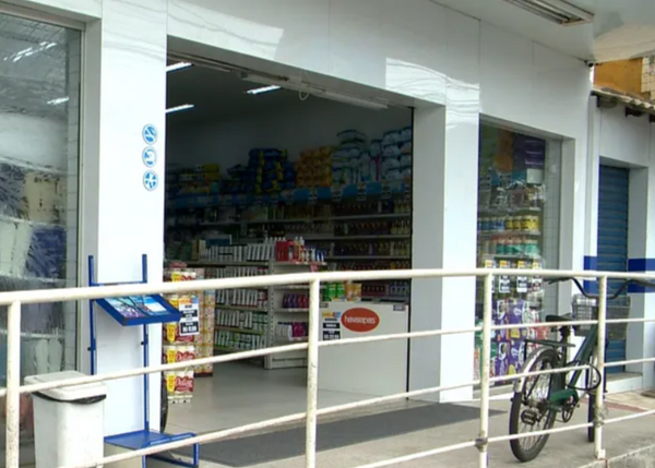 Funcionários de uma farmácia na Serra foram assaltados no último domingo (4)