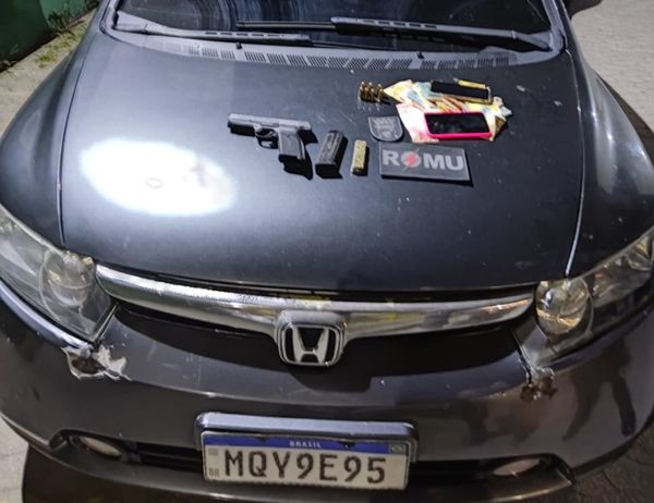 Homem foi preso com arma de numeração raspada e substância similar a maconha