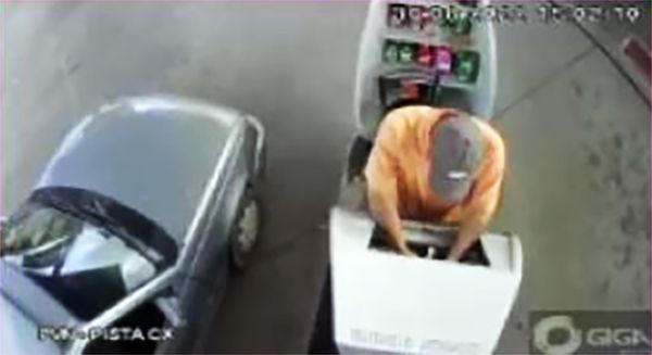 O suspeito, de 23 anos, foi preso em flagrante no posto de combustível que fica em Vila Nova, Aracruz; aliado a hackers de outros estados, ele aplicou o golpe por cerca de cinco meses