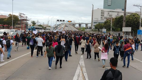 Vitória tem ato contra a suspensão do piso salarial da enfermagem por Carlos Alberto