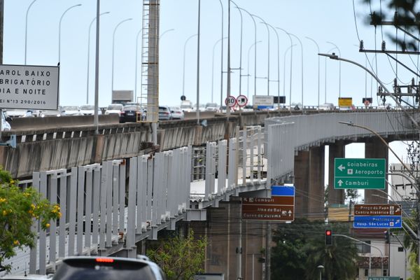 Início da pavimentação da ciclovia da Terceira Ponte  por Fernando Madeira