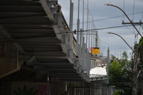 Início da pavimentação da ciclovia da Terceira Ponte  por Fernando Madeira