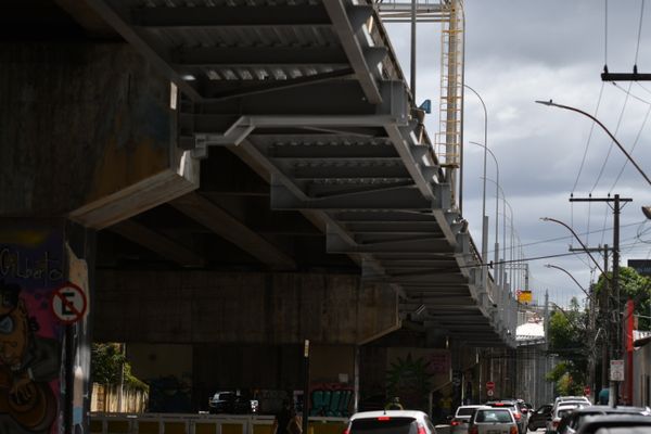 Início da pavimentação da ciclovia da Terceira Ponte  por Fernando Madeira