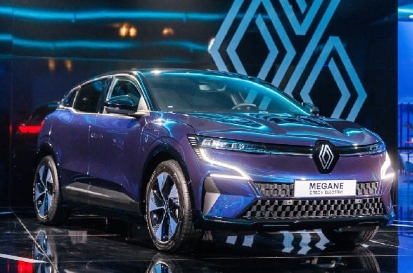 Renault Megane volta para o Brasil, agora em versão 100% elétrica