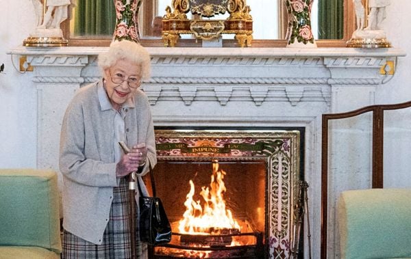 Rainha Elizabeth no Castelo de Balmoral em 6 de setembro de 2022