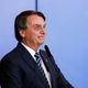 Imagem - Bolsonaro chora em evento militar, mas não discursa