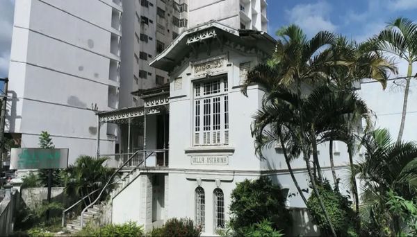 Casarão abandonado no Centro de Vitória é alvo de invasões 