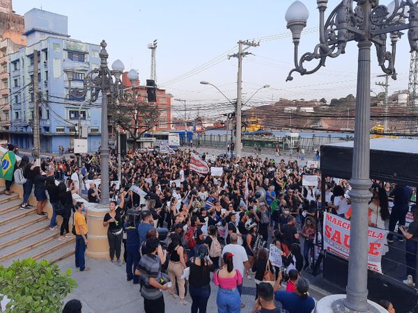 Novo protesto contra a suspensão do piso salarial da enfermagem em Vitória, na tarde desta sexta-feira (09). por Fernando Madeira | A Gazeta