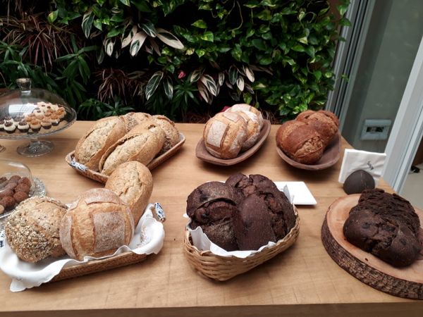 Pães artesanais da Le Pain Vivant para o festival Manguinhos Gourmet 2022